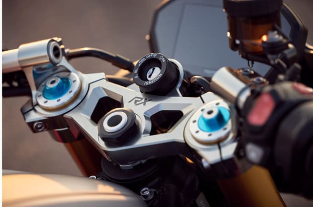 Triumph Street Triple RX image gallery