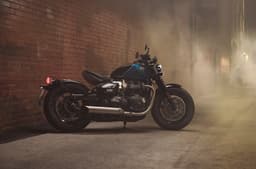 2026 Triumph Bonneville Bobber image gallery