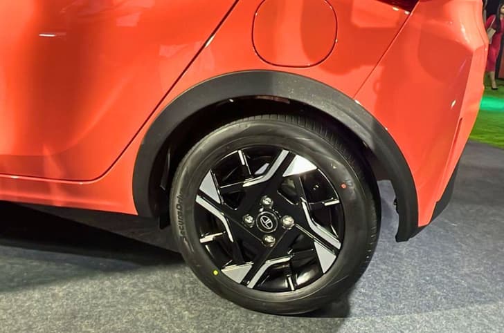 2026 Tata Tiago alloy wheel design