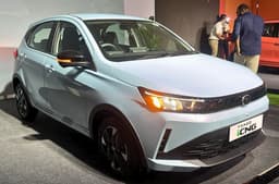 2026 Tata Tiago iCNG front third
