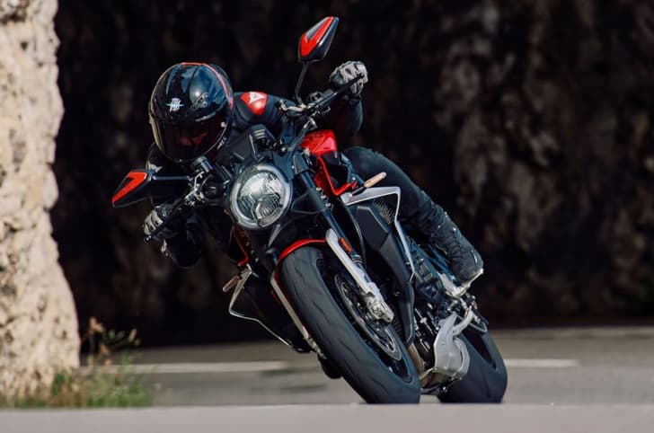 MV Agusta Brutale 1000 cornering shot