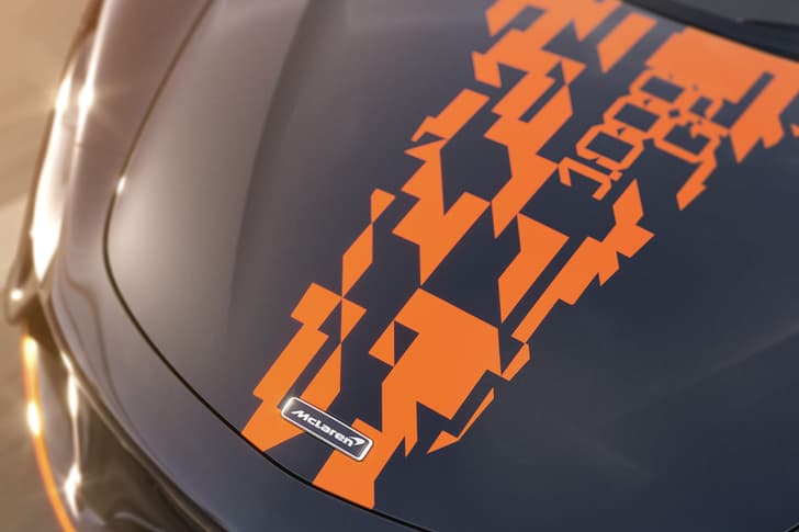 McLaren Artura 1000GP bonnet