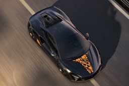 McLaren Artura 1000GP top tracking