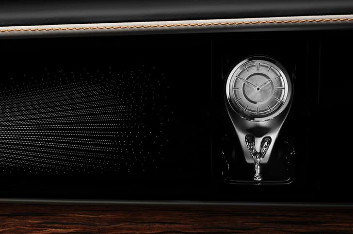 2026 Rolls-Royce Spectre II clock