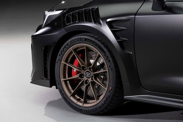 Toyota Corolla GRMN tyre