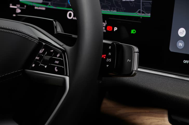 2026 audi q7 in studio