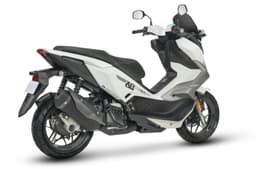 Hero Xoom 160 rear three quarter