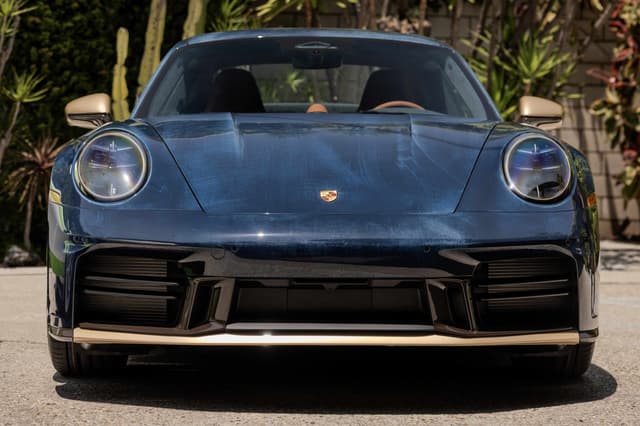 Porsche 911 Carrera T Inspired by Woody front static