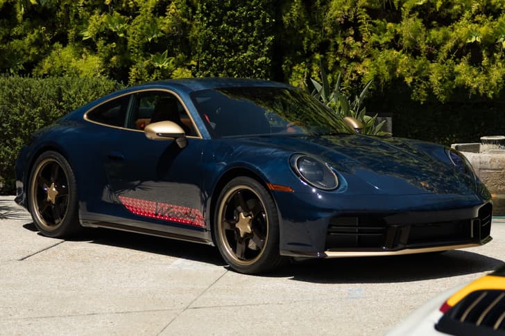 Porsche 911 Carrera T inspired by Woody front quarter static