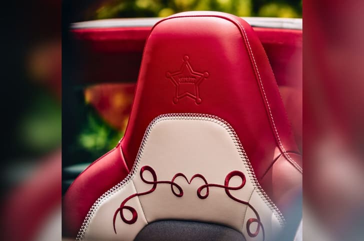 Porsche 911 Targa 4 GTS inspired by Jessie seats