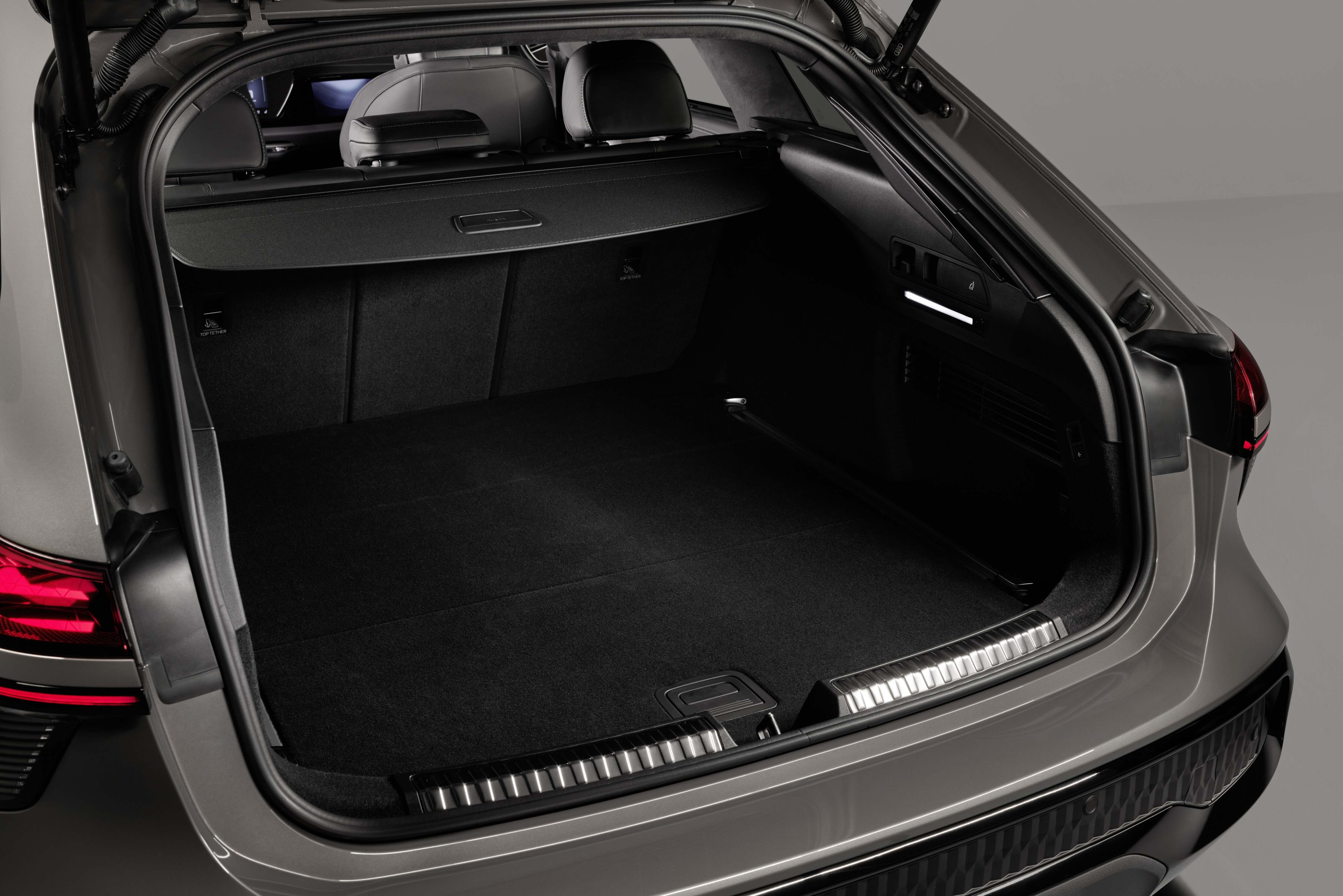 Audi A6 allroad boot