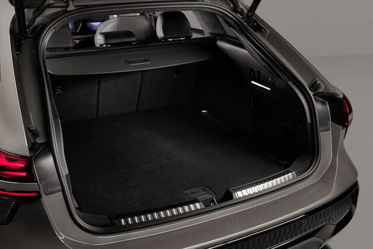 2026 audi a6 allroad in studio