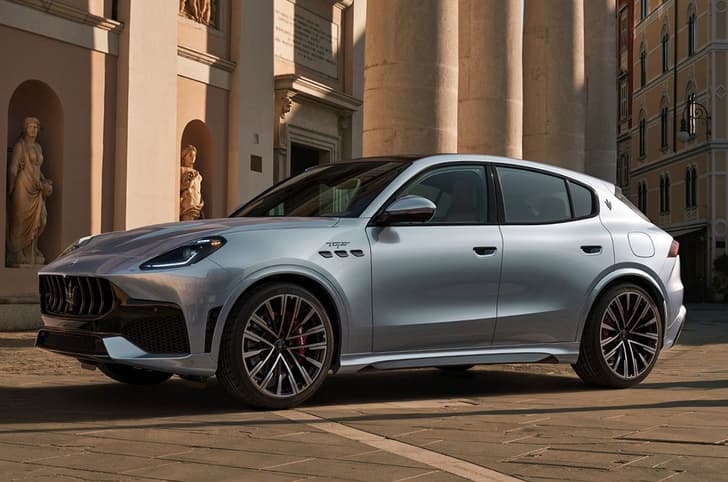 2026 Maserati Grecale facelift front three quarter