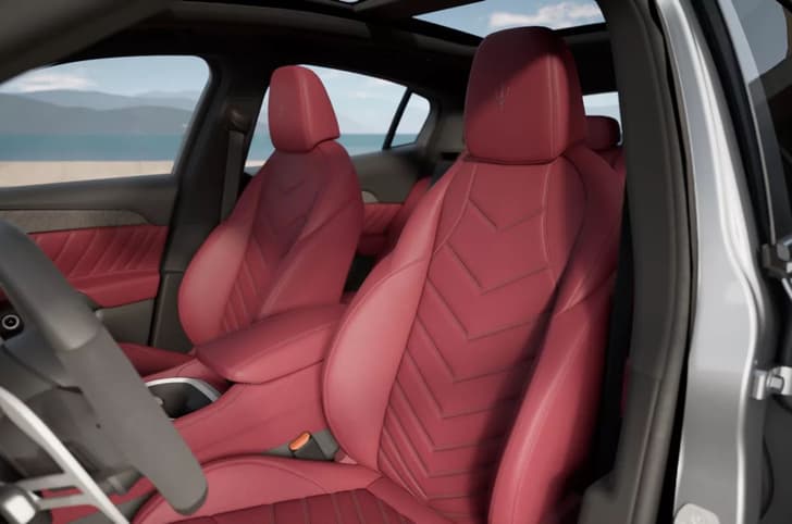 2026 Maserati Grecale interior