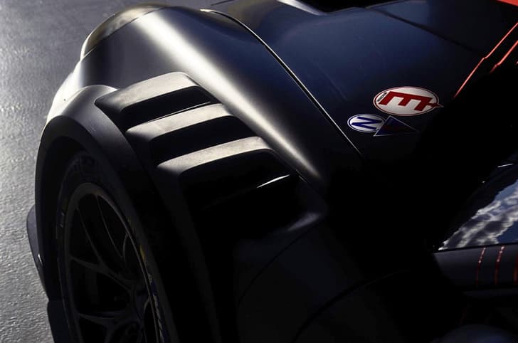 Porsche 911 GT4 R front fender
