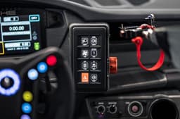 Porsche 911 GT4 R dashboard