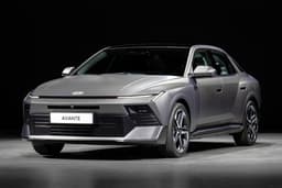 2026 hyundai elantra in studio