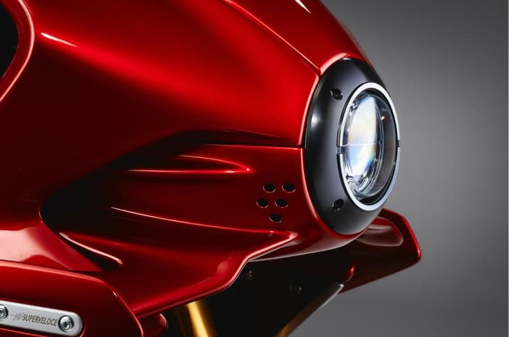MV Agusta Superveloce 1000 Serie Oro headlight