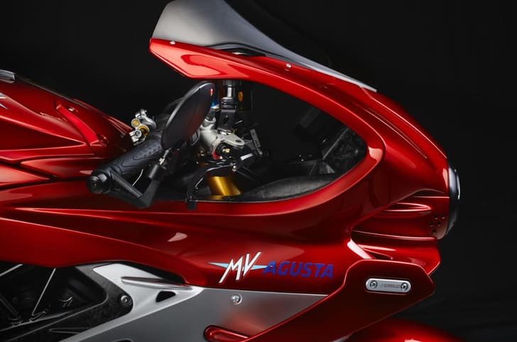 MV Agusta Superveloce 1000 Serie Oro fairing