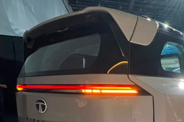 Tata-Sierra-EV-tail-lights 