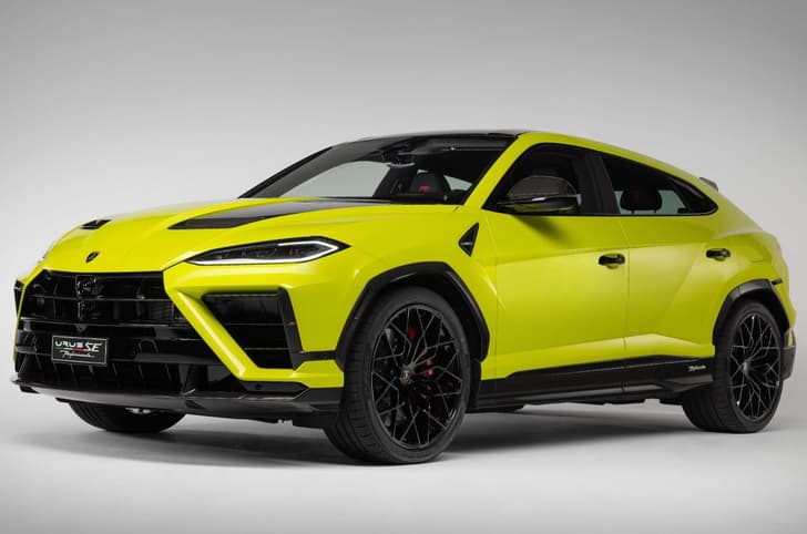 Lamborghini Urus SE Performante front quarter