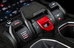 Lamborghini Urus SE Performante drive mode selector