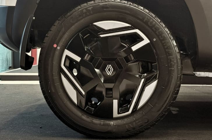 2026 Renault Kwid wheel covers