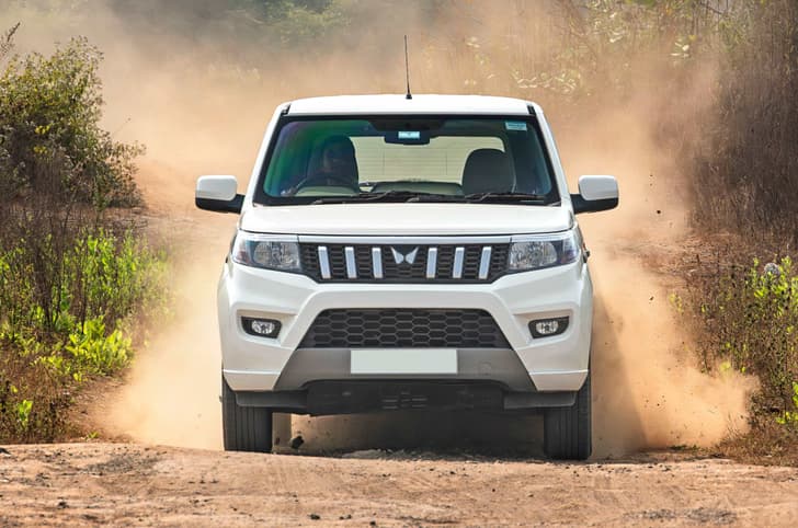 mahindra bolero neo+ on dirt track