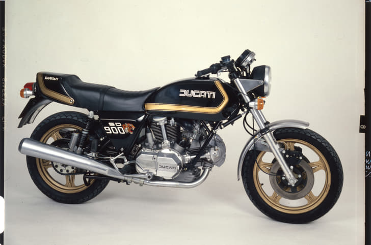 Ducati Streetfighter V4 S 100 image gallery