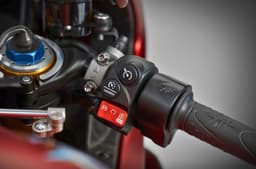 MV Agusta Superveloce 1000 AGO cruise control