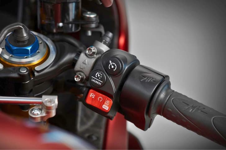 MV Agusta Superveloce 1000 AGO cruise control