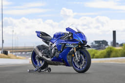 2026 Yamaha YZF-R1 image gallery