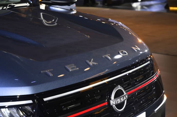 Nissan Tekton bonnet