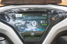 Yamaha Aerox-E image gallery