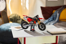Lego Ducati Desmo 450MX image gallery
