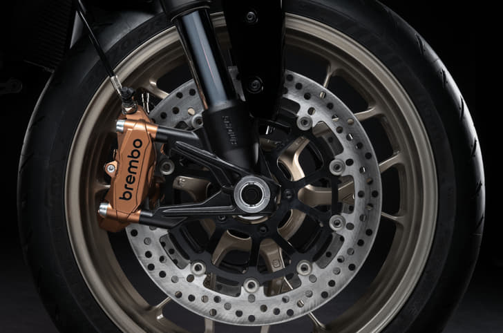 Ducati Monster 100 image gallery