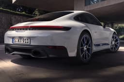 Porsche 911 Carrera T rear quarter static