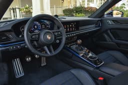 Porsche 911 Carrera T interior