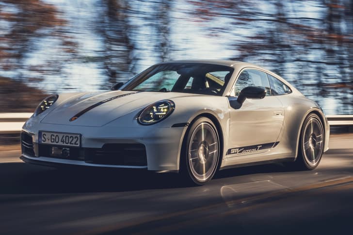Porsche 911 Carrera T front quarter static