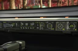 Aston Martin Dreadnought SUV screen image static