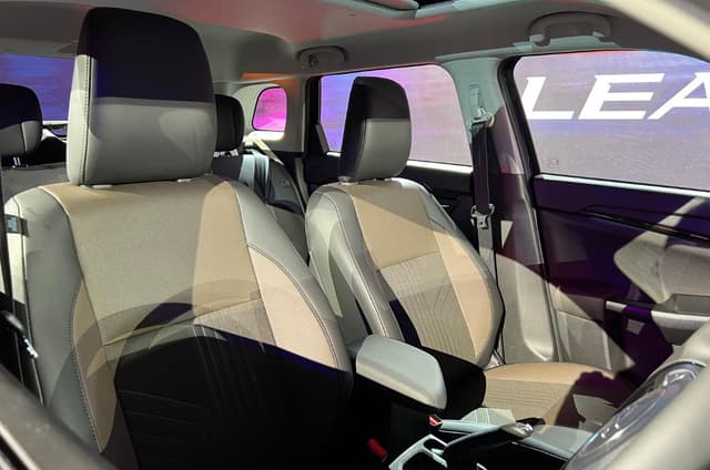 2026 Maruti Suzuki Brezza front seats