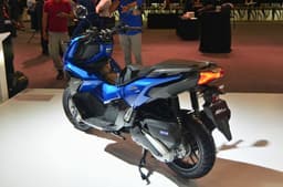 Honda ADV160 rear three quarter