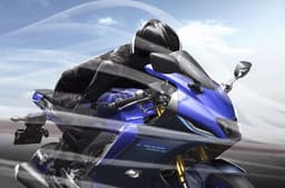 Yamaha R15 V4 MotoGP Edition wind testing