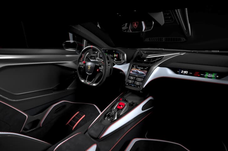 lamborghini revuelto sv in studio