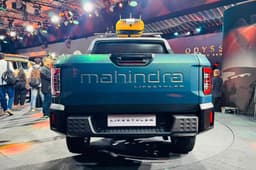 Mahindra Scorpio Lifestyler rear 