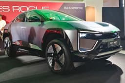 Mahindra BE 6 Sporteq front quarter static