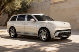 Genesis GV90 front quarter static