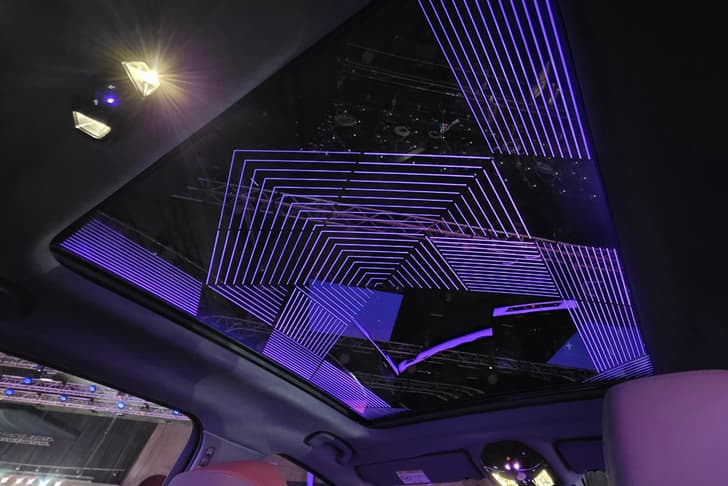 bmw i5 lwb on stage
