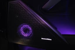 bmw i5 lwb on stage