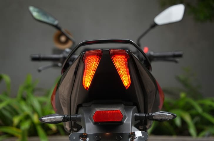 Bajaj Pulsar 150 tailight